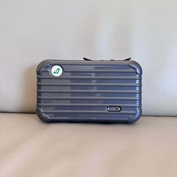 Rimowa Handbags - Rimowa Cosmetic Case